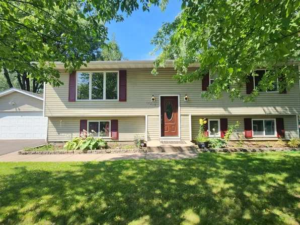 13210 Newlander Ave, Lindstrom, MN 55045