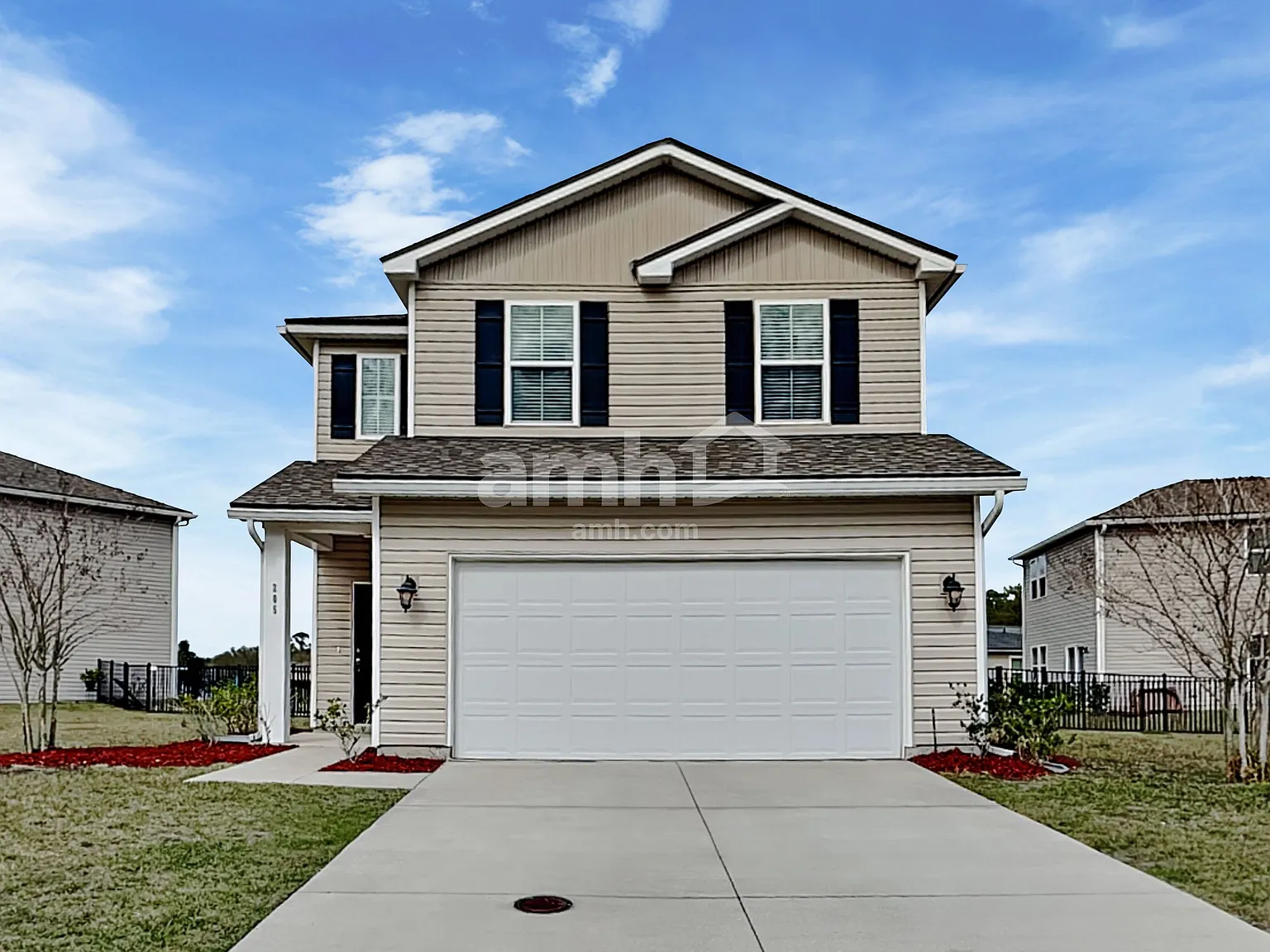 3 bed, 2.5 bath, 1800 sqft, $2,245 — Photo 1