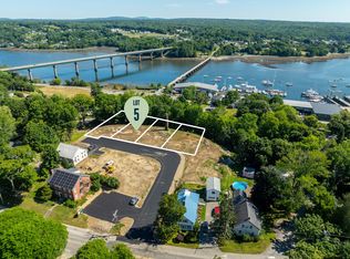 5 Waukeag Way, Belfast, ME 04915