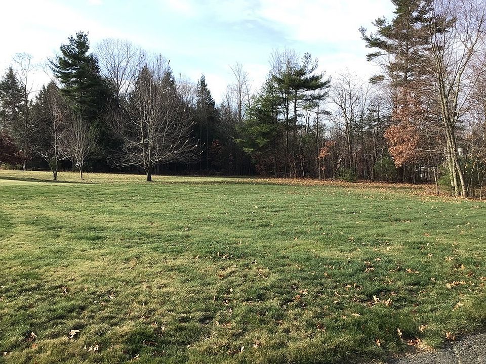 2nd image of 2 Arline Dr