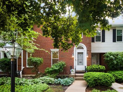 9005 Lincolnwood Dr, Evanston, IL, 60203