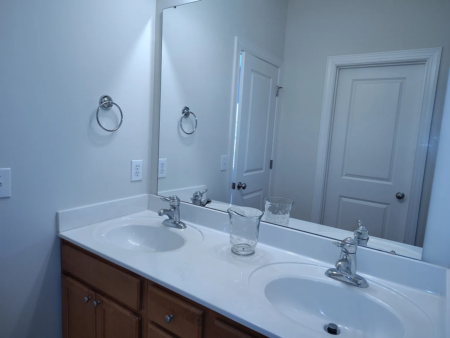 6102 Morgan Ashley Dr — Photo 2