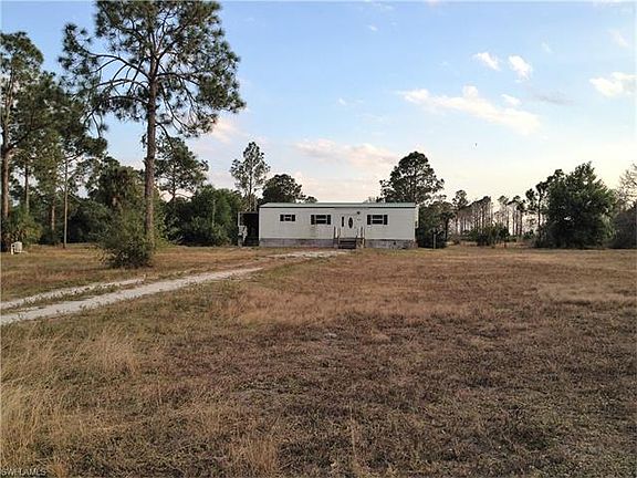 2nd image of 570 Vero Ave