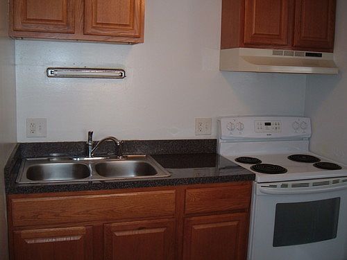 2nd image of 434 E Norwich Ave #438