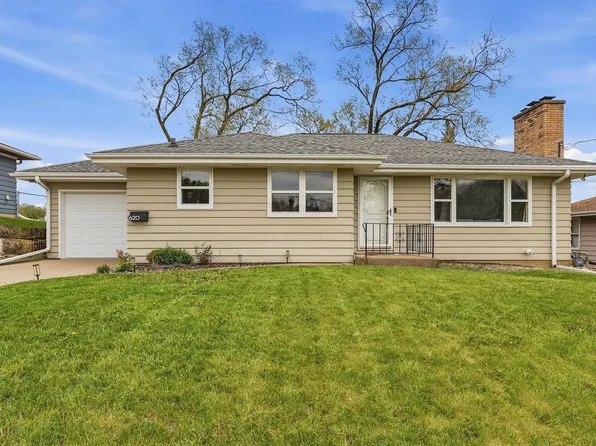 620 English Ln, Dubuque, IA 52003