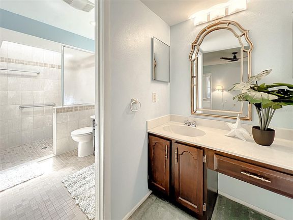 3rd image of 28524 Twinbrook Ln