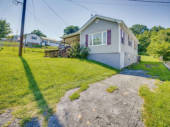 3rd image of 184 Virginia St