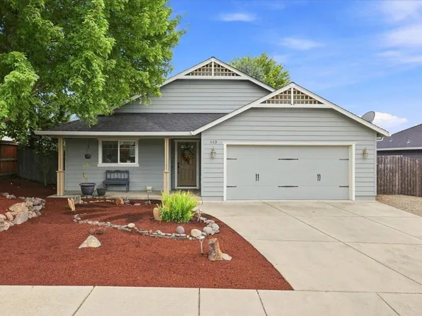613 Nottingham Ter, Eagle Pt, OR 97524