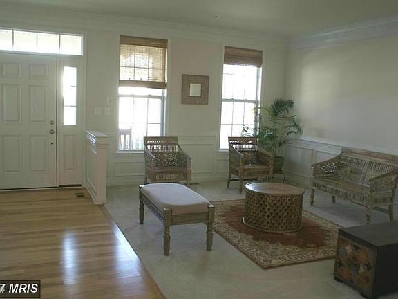 3rd image of 43185 Barnstead Dr