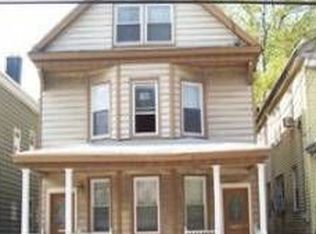 18 W 35th St, Bayonne, NJ 07002