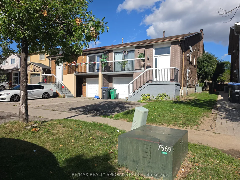 52 Simmons Blvd