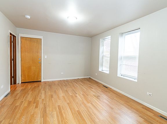 3rd image of 113 N 23rd Ave