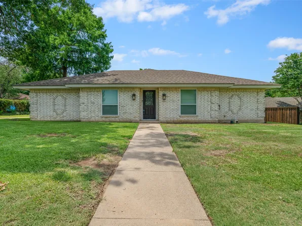 2005 Prince John Dr, Grand Prairie, TX 75050