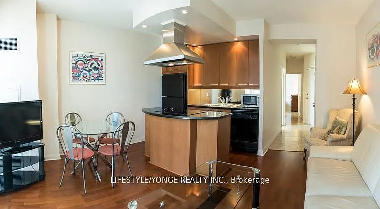 1121 Bay St #1608 — Photo 3