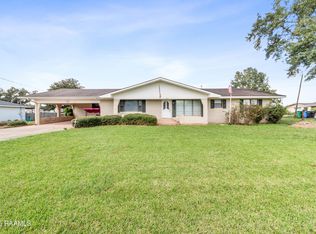 4904 Coteau Rd, New Iberia, LA 70560