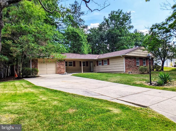 15902 Penn Manor Ln, Bowie, MD 20716