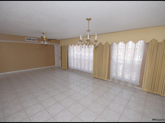 4th image of 4528 Junction Ave