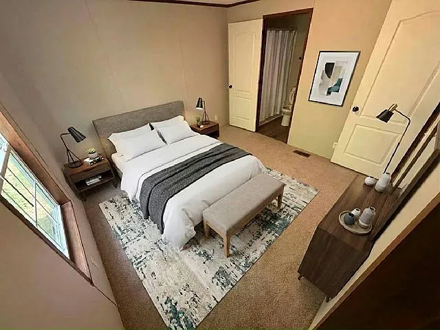 3 bed, 960 sqft, $2,000 — Photo 4