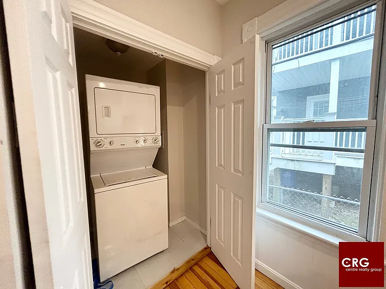 11-13 Buttonwood St #1A — Photo 9
