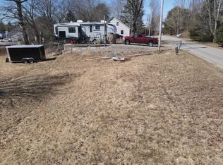 62 Maple St, Warren, ME 04864