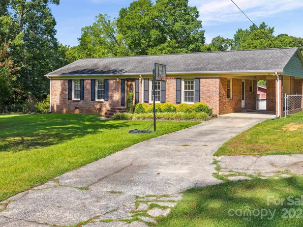 1623 E Lakewood Dr, Rock Hill, SC 29732