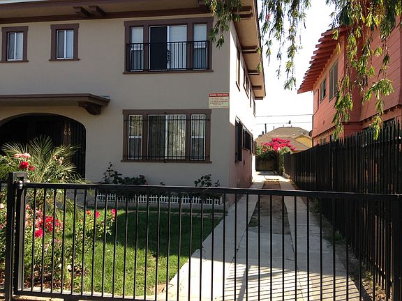 4th image of 876 W 47th St