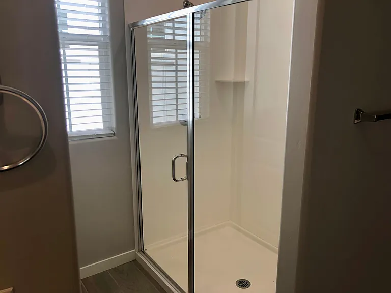 Primary shower