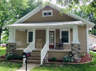 917 9th St, Aurora, NE 68818