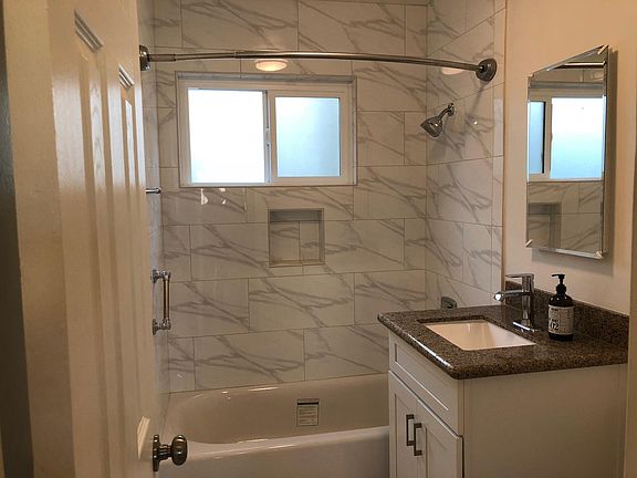 4th image of 509 N Valencia Pl