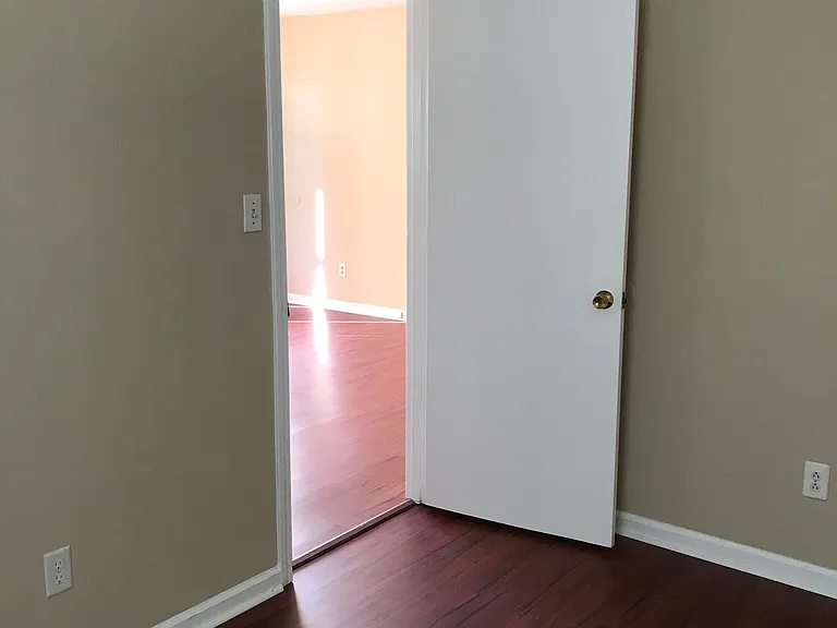 1811 Dalton Ct — Photo 12