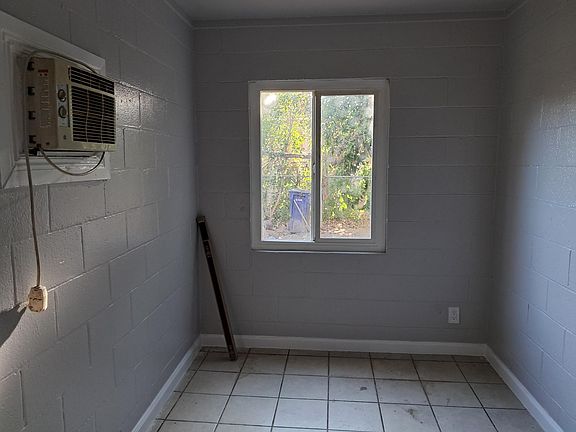 5th image of 2361 American Ave APT 1