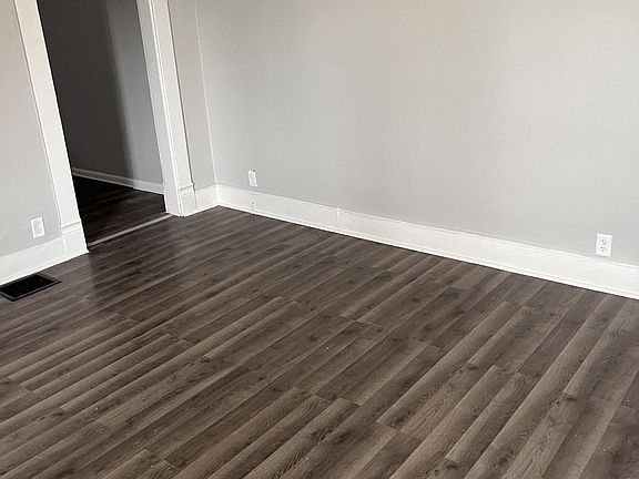 5th image of 1944 Shelby St APT C