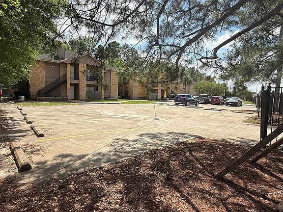 2nd image of 6307 W Gulf Bank Rd #16