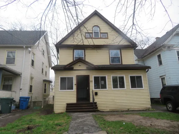 111 Warwick Ave, Rochester, NY 14611
