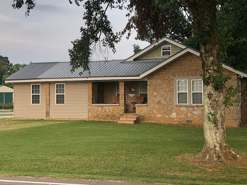 Remodeled house w 50x30 shop