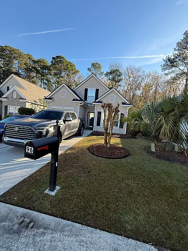 96 Crossings Blvd Photo 1