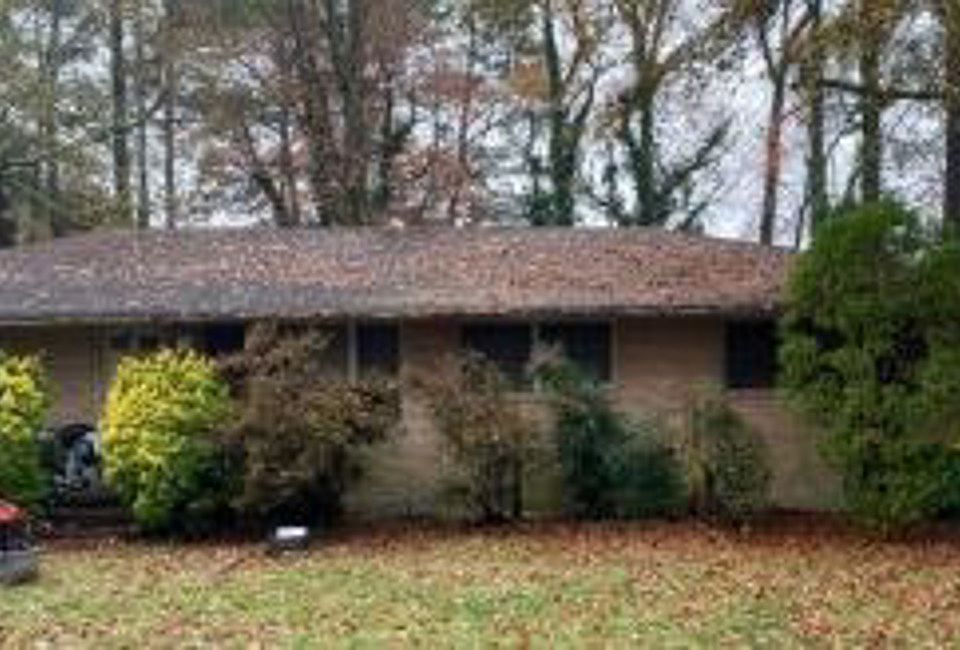 1st image of 675 Fallview Dr