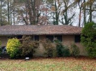 675 Fallview Dr, Forest Park, GA 30297