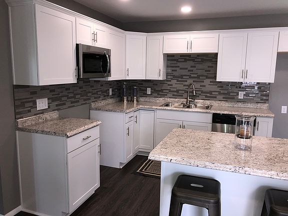 2nd image of 1108 Barbados Ave