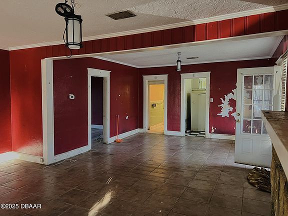 3rd image of 307 S Orange St