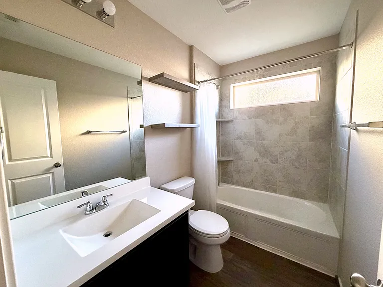 601 Sassafras St — Photo 11