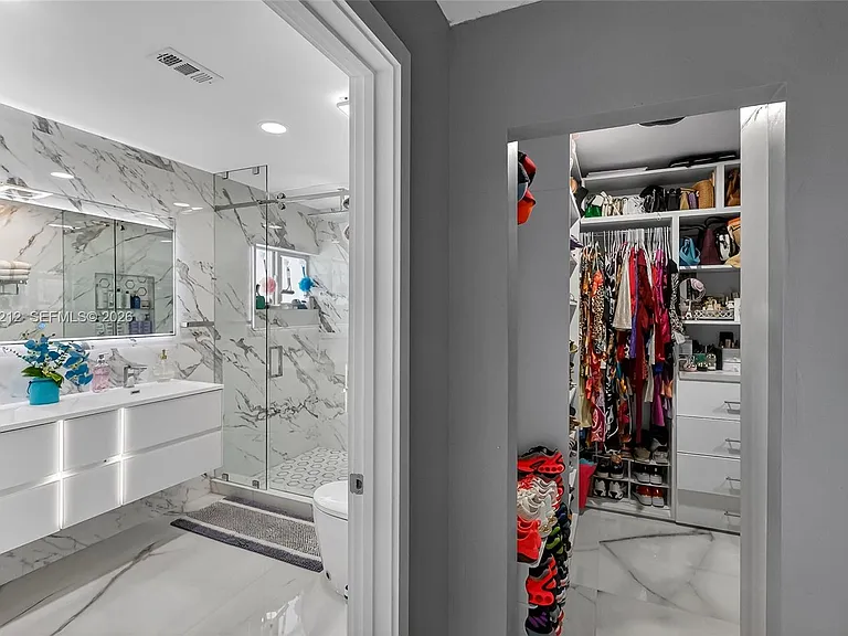15167 SW 172nd Ter — Photo 37