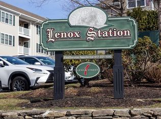 1 Lenox St APT 314, Norwood, MA 02062