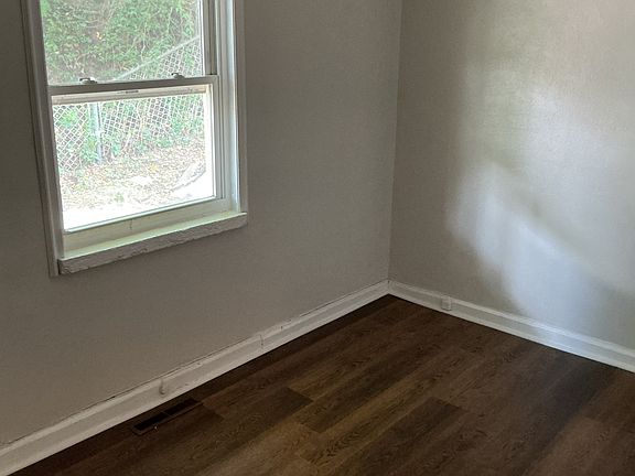 4th image of 106 Eureka Rd