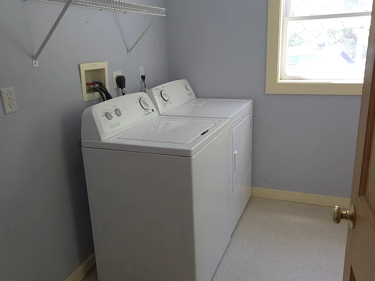 19A Center Rd #2 — Photo 9