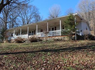 1975 Harris Branch Rd, Hartsville, TN 37074