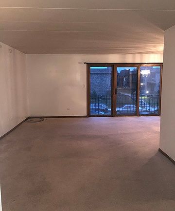 2nd image of 10412 S Komensky Ave APT 1N