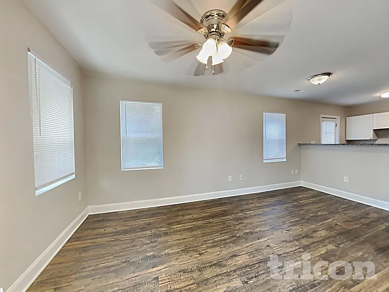 5229 Harmon Pl — Photo 2
