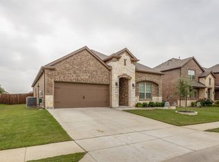 2916 Faro Rd, Aubrey, TX 76227