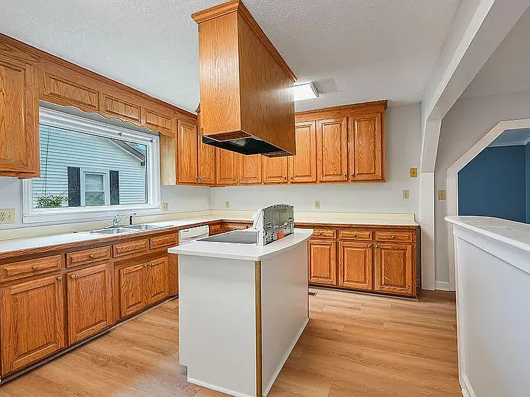163 W Lillington St — Photo 7